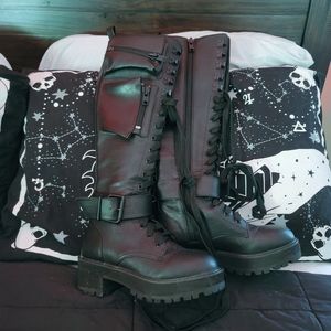Obsidian Combat Boots Dolls Kill Size 7
